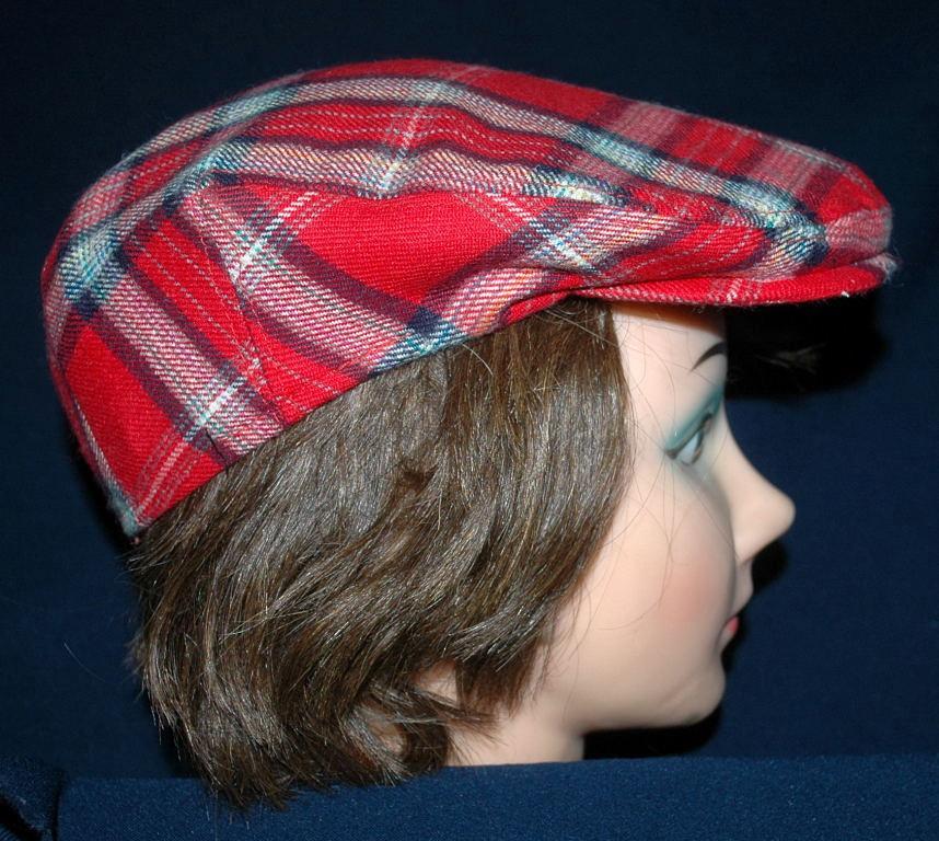 Red Tartan Plaid Flat Cap The Edinburgh Woollen Mill Pure New Wool Free Shipping