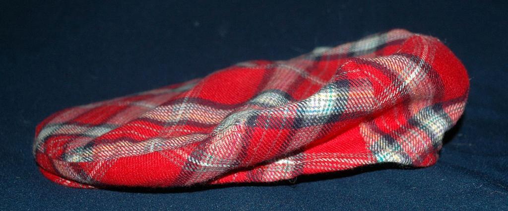 Red Tartan Plaid Flat Cap The Edinburgh Woollen Mill Pure New Wool Free Shipping