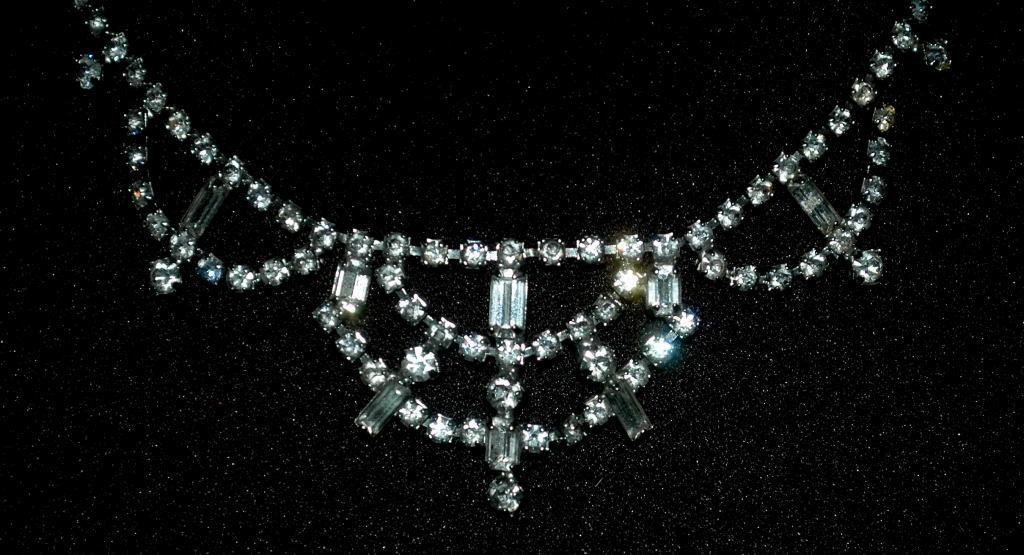 White Crystal Rhinestone Choker Necklace, Vintage Elegant Princess Style