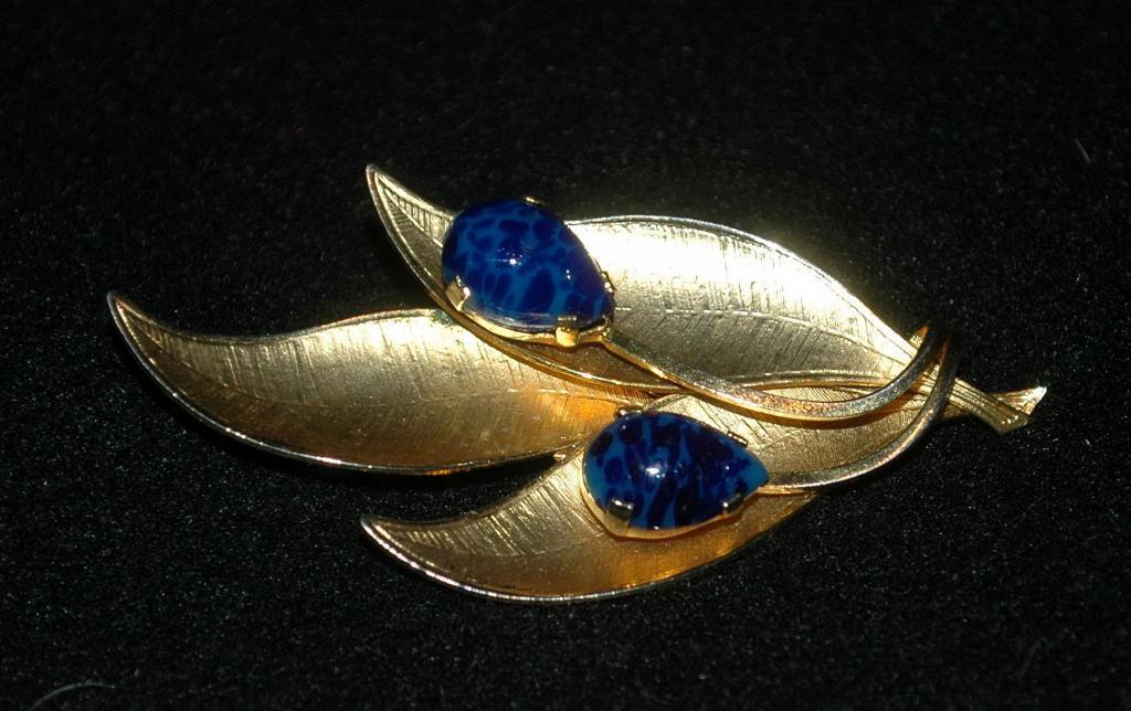 Gold Leaf Lapis Brooch marked Austria