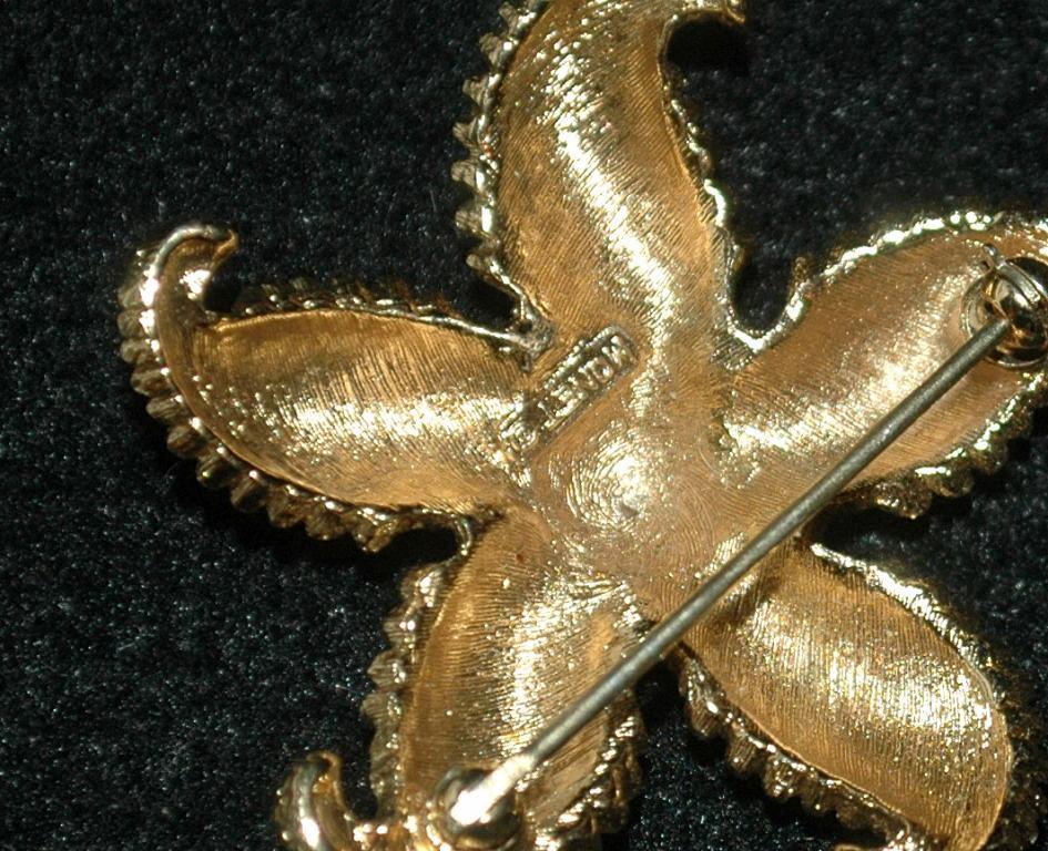 Monet Starfish Brooch Gold Tone Textured Ocean Life