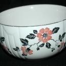 Hall's Superior Quality Kitchenware RED POPPY NESTING BOWL