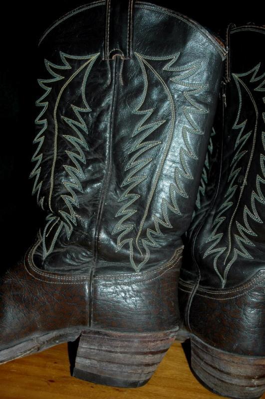 Justin Brown Dark Brown stitched Cowboy Boots 10D mens