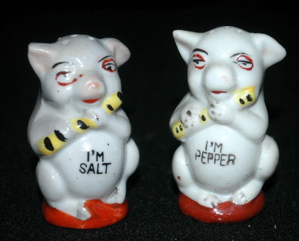 Flute Playing Pigs Salt Pepper Shakers Pottery Ceramic