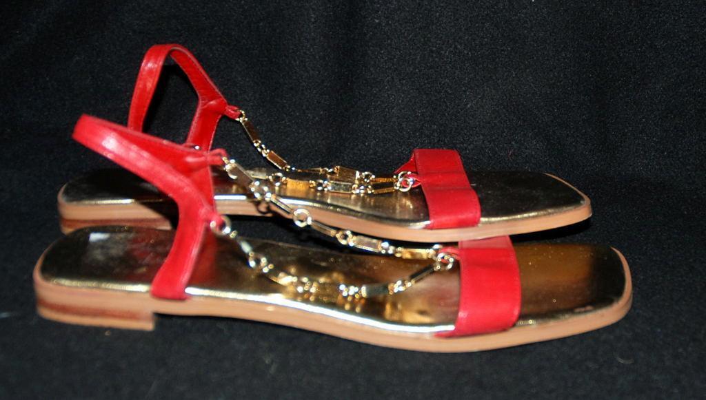 Red Leather Gold Chain Flat Sandal by Susan Lucci size 8.5.