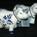 Dutch Delfts Blue Hand Painted Cow Salt Pepper Shaker with Tags original Bo -Kado