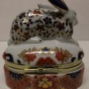 Porcelain BUNNY RABBIT Trinket Box made by ANDREA by SADEK made in Japan