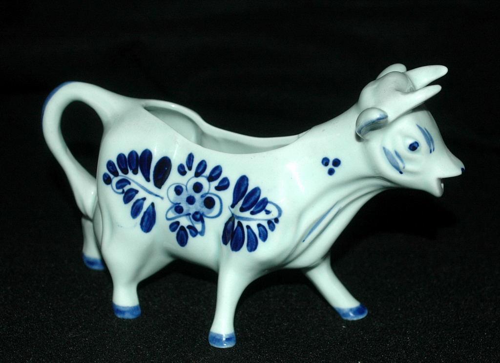 Hand Painted Delfts Blue Cow Creamer Porcelain
