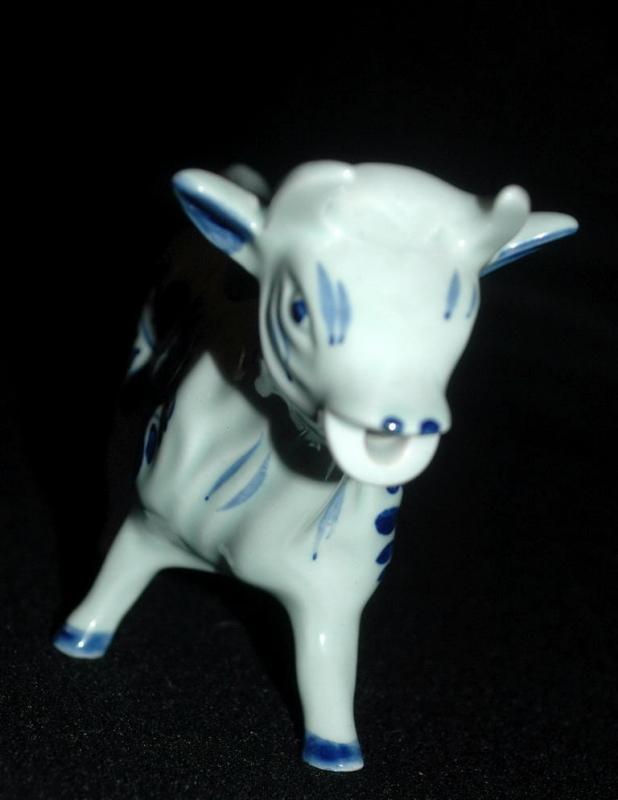Hand Painted Delfts Blue Cow Creamer Porcelain