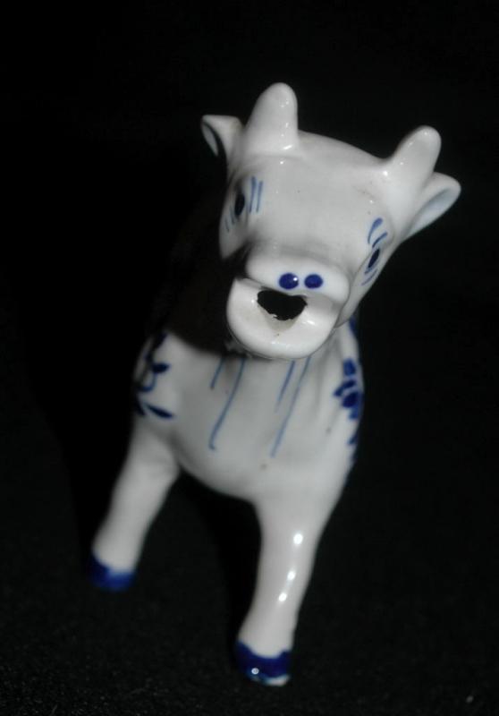 Hand Painted Delfts Blue Cow Creamer
