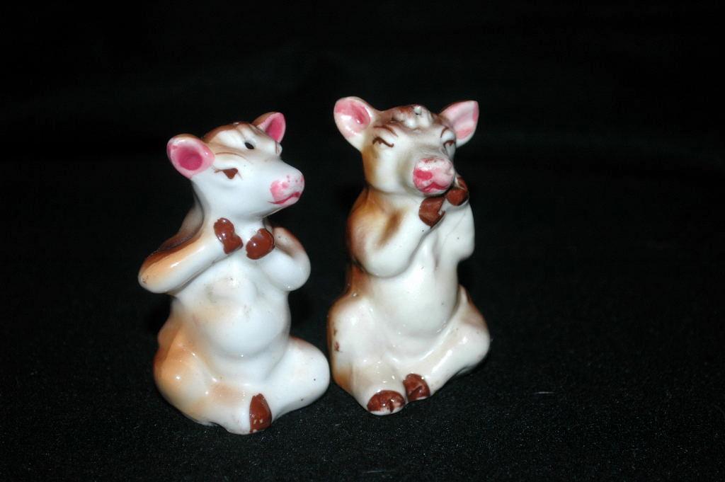Cow Salt Pepper Shakers Vintage Japan