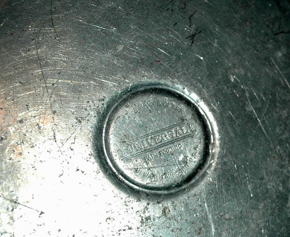 Antique Aluminum canteen - Lander's, Frary & Clark Universal - Patented December 11th 1923