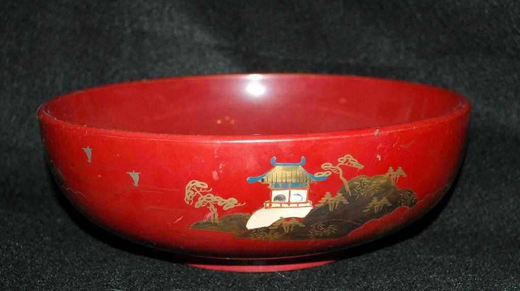 Vintage Lacquered Wood Serving Bowl, Cinnamon Red with Gold Paint, Marked NY made in Japan.