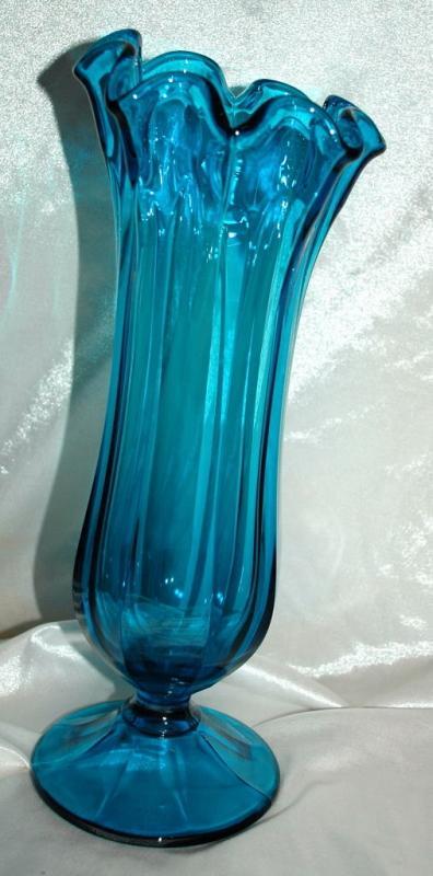 Westmoreland Blue COLONIAL 13 1/2 Inch High VASE