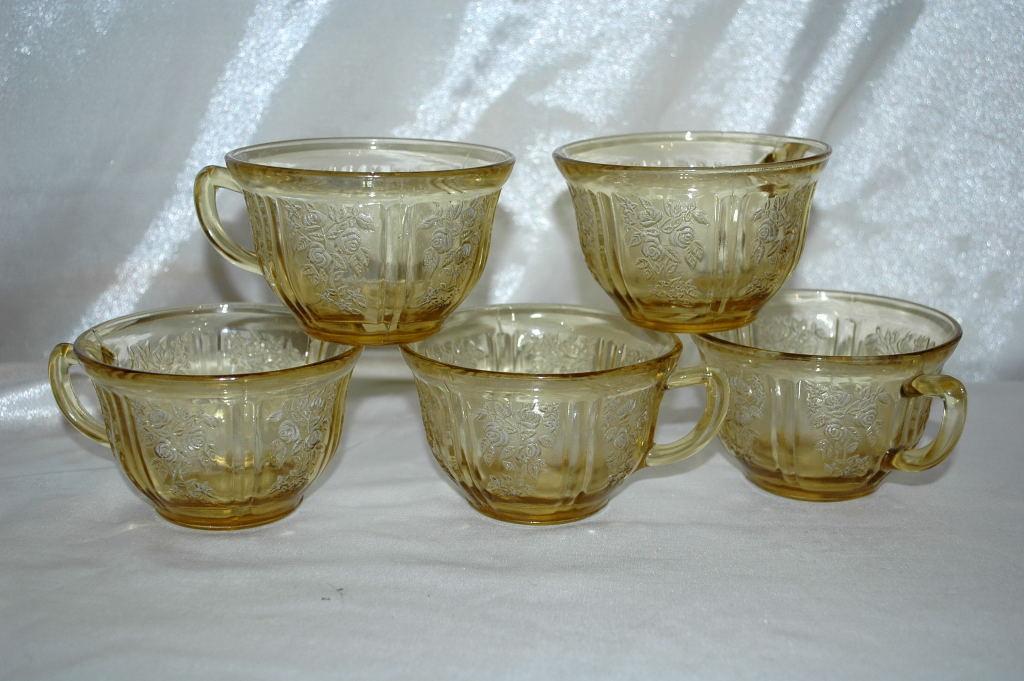 5 AMBER DEPRESSION GLASS CUPS SHARON/CABBAGE ROSE/ Federal Glass Co.