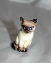 Tiny Porcelian China Siamese Cat Figurine