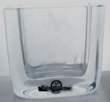 STROMBERGSHYTTAN HAND BLOWN CRYSTAL ENGRAVED SWAN VASE SWEDEN SCANDINAVIAN