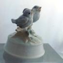 Otagiri made in Japan music box bird with Two Singing Birds and Flower