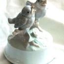 Otagiri made in Japan music box bird with Two Singing Birds and Flower