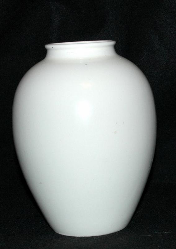 Catalina Pottery Ivory Oil Jar, Vase