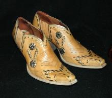 BCBG Girls Leather Ankle Boots Western Cowgirl. Size 7B