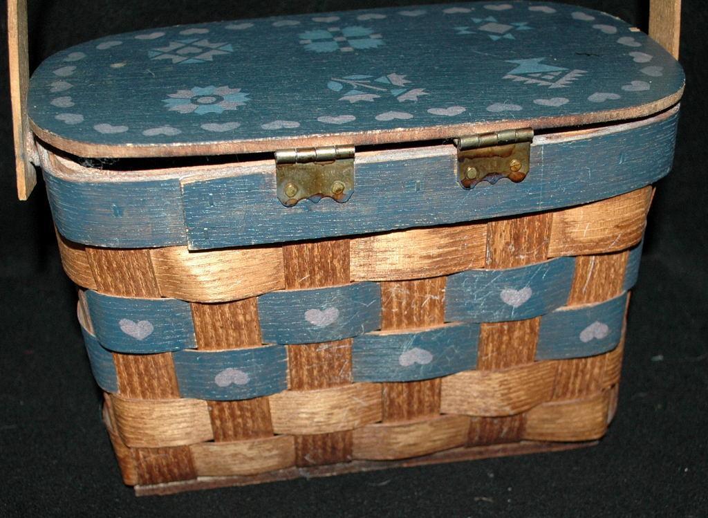 Vintage Hand Crafted Oak Carrying Basket with Lid and Handle from Bremerton WA