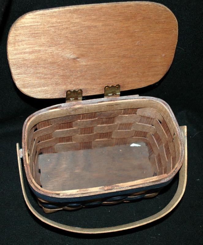 Vintage Hand Crafted Oak Carrying Basket with Lid and Handle from Bremerton WA