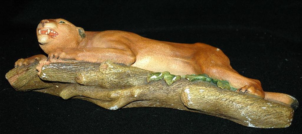 Rare Bossons Chalkware PUMA Mountain Lion Figurine On Limb