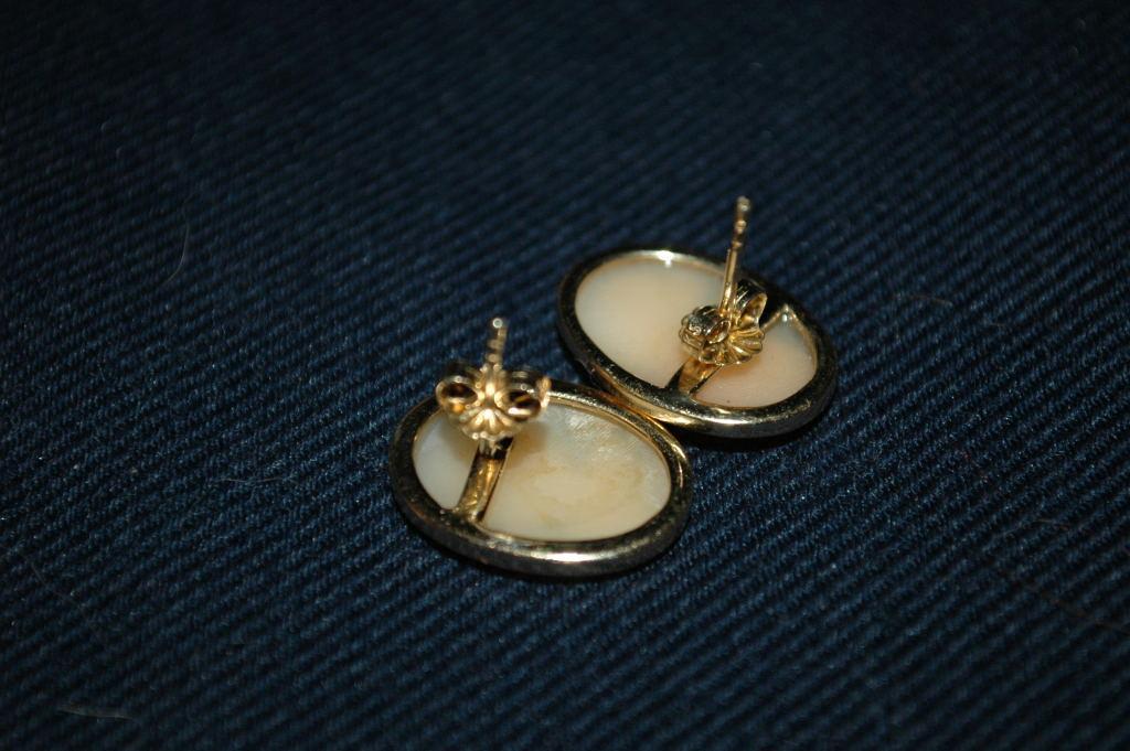 Large 14K Gold Carved Shell Cameo Earrings