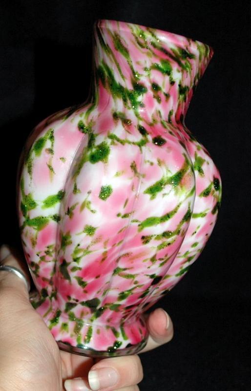Vintage Fenton Art Glass Vase Vasa Murrhina Rose Aventurine