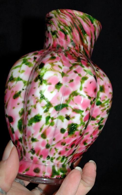 Vintage Fenton Art Glass Vase Vasa Murrhina Rose Aventurine