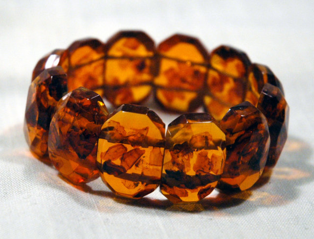 Big Chunky-Faceted Amber Links Bracelet