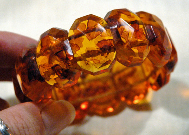 Big Chunky-Faceted Amber Links Bracelet