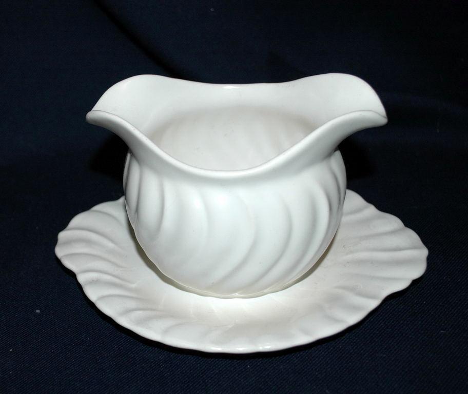Franciscan Ware Coronado Swirl - Matte White - Very Nice Gravy Boat With Attached Plate