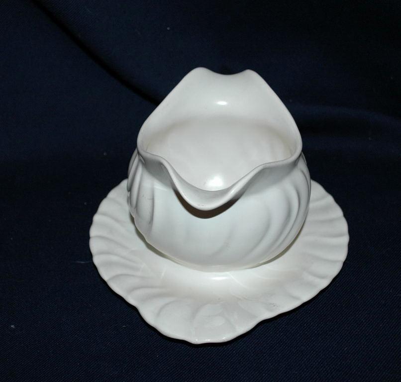 Franciscan Ware Coronado Swirl - Matte White - Very Nice Gravy Boat With Attached Plate