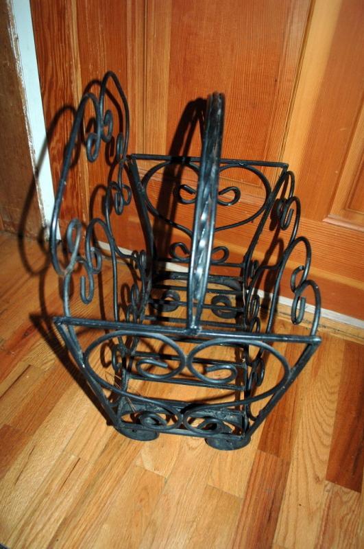 Wrought Iron Magazine, Newspaper Stand, Rack , heavy duty with large capacity