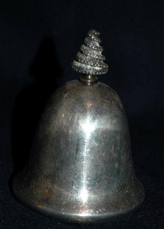 Reed & Barton NOEL MUSICAL BELL 1983 4th Edition O Come All Ye Faithful