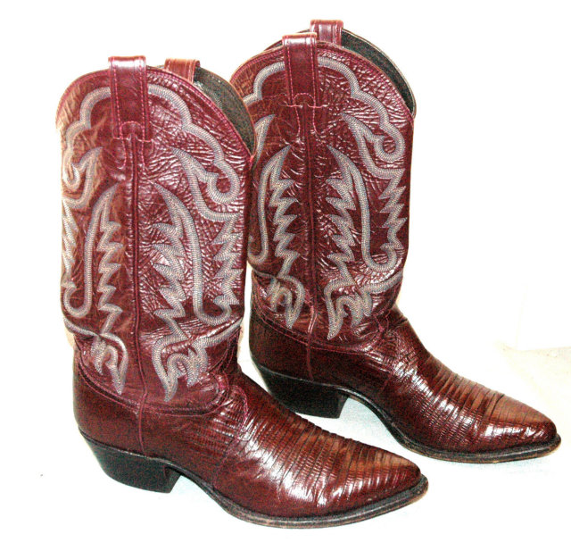 Justin Maroon Fancy leather Cowboy boots 9D ** PRICE REDUCED**!!