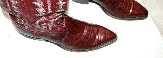 Justin Maroon Fancy leather Cowboy boots 9D ** PRICE REDUCED**!!
