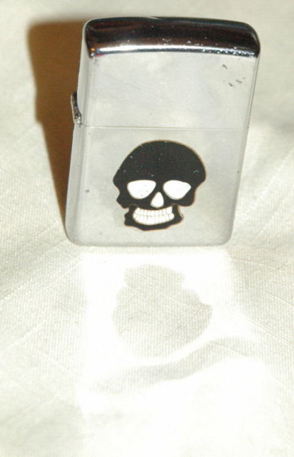 Black Skull Zippo lighter
