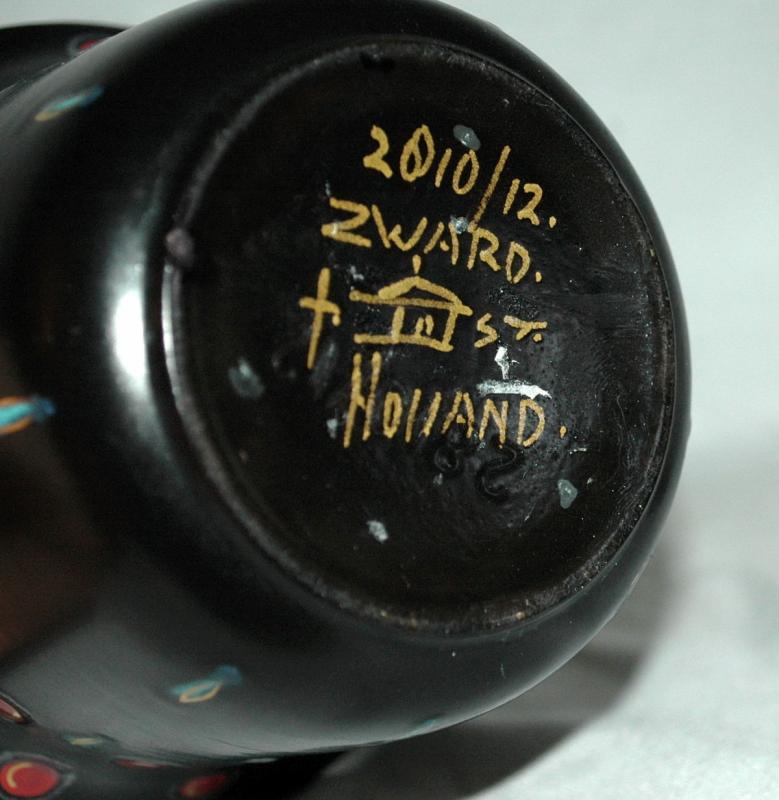 Gouda Pottery Zwaro Black Matte Vase Holland