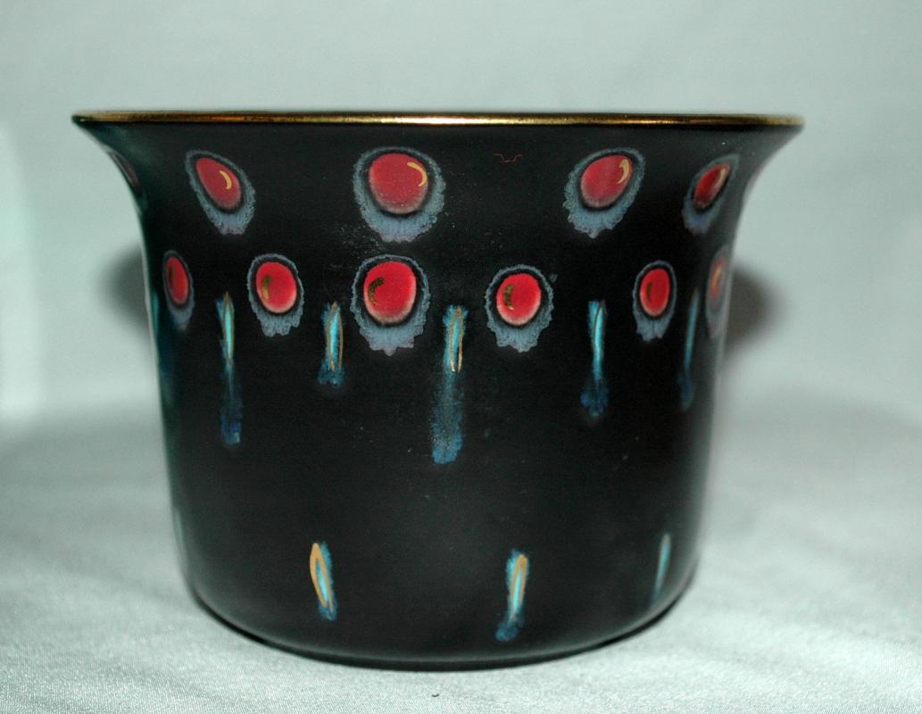 Gouda Pottery Zwaro Black Matte Vase Holland