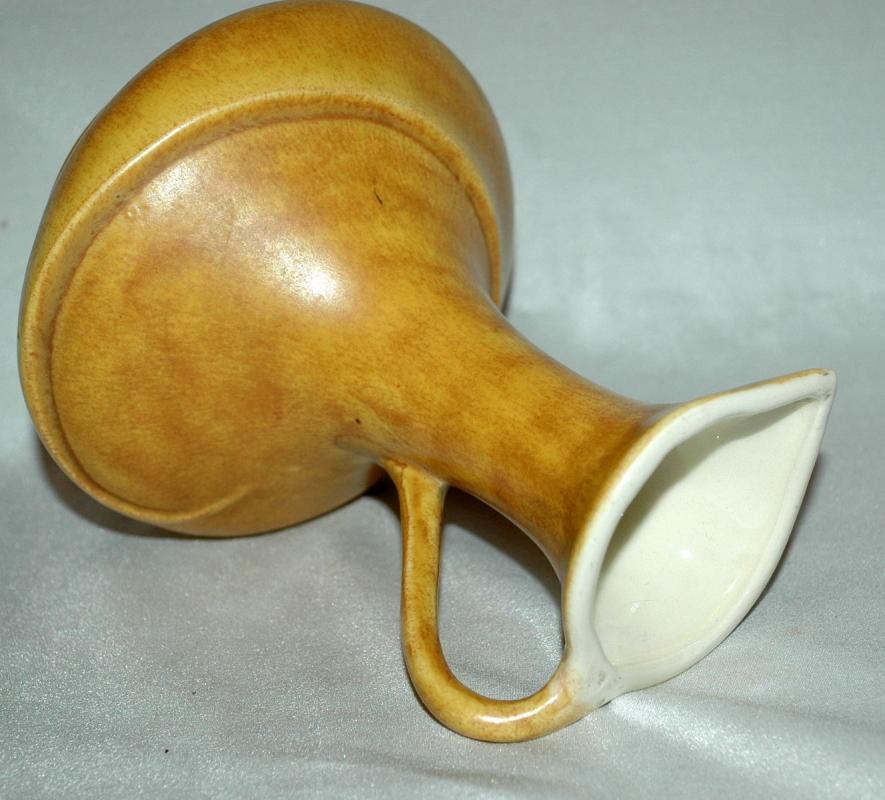 RARE VINTAGE VALLONA STARR CALIFORNIA POTTERY Butternut Squash GLAZED EWER PITCHER VASE