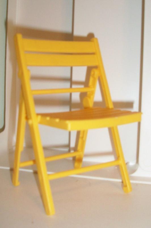 BARBIE Yellow Cafe Folding Chair 1999 Mattel Plastic Outdoor Furniture VINTAGE