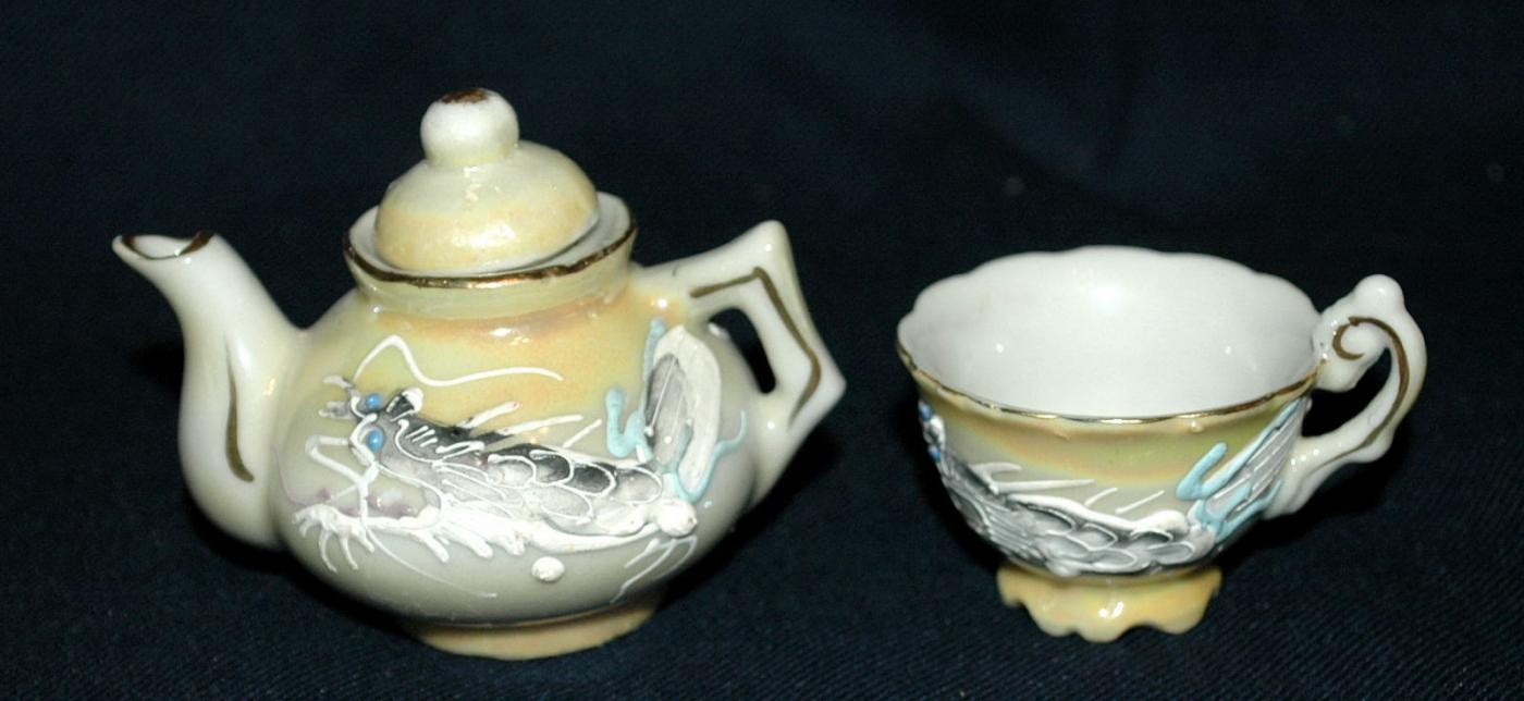 Dragonware Moriage Japanese Childrens Tea Set , Teapot & cup