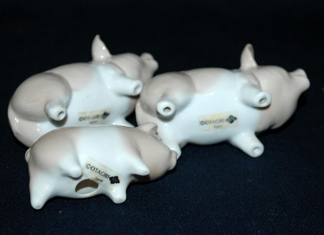 Set of 3 Otagiri Pigs , Family