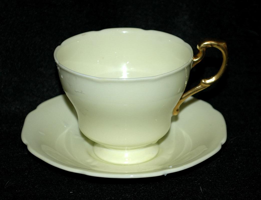 Paragon By Appointment H M The Queen & H M Queen Mary Fine Bone China England Tea Cup with Saucer Yellow with Gold