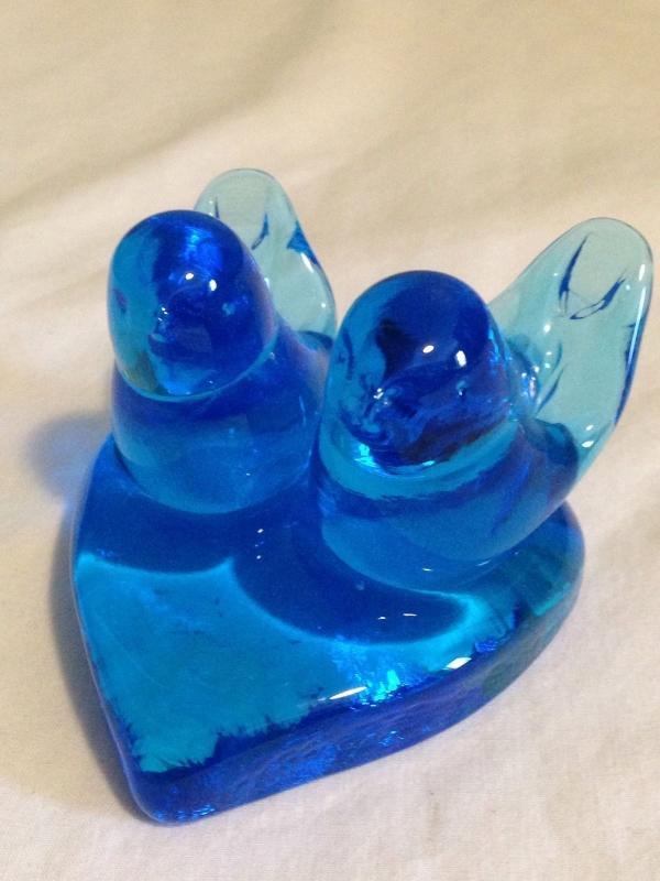 Double Birds of Happiness on Heart Blue Glass Paper weight by Leo Ward 1991 Hand Signed