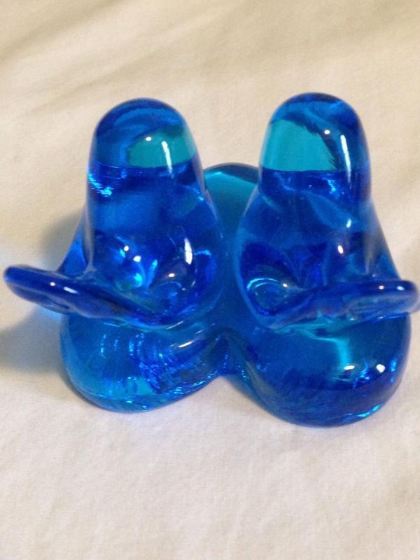 Double Birds of Happiness on Heart Blue Glass Paper weight by Leo Ward 1991 Hand Signed