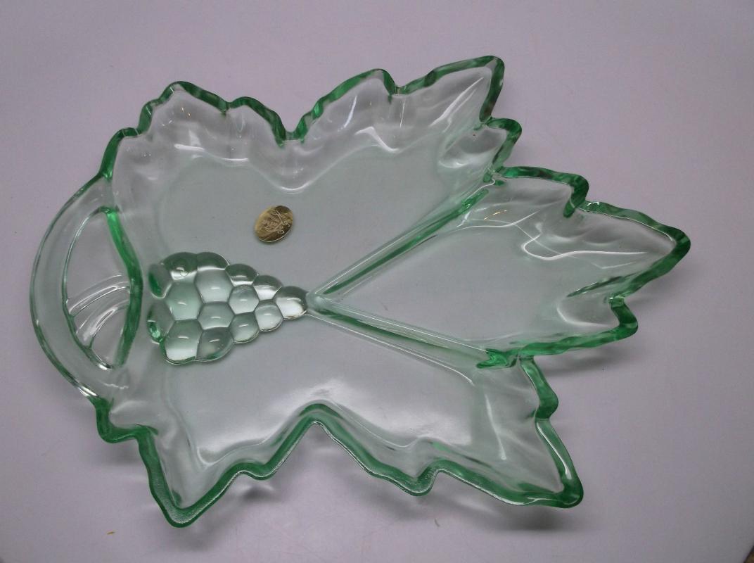 Tiara Exclusive Glass Green Grape Leaf Divided Dish